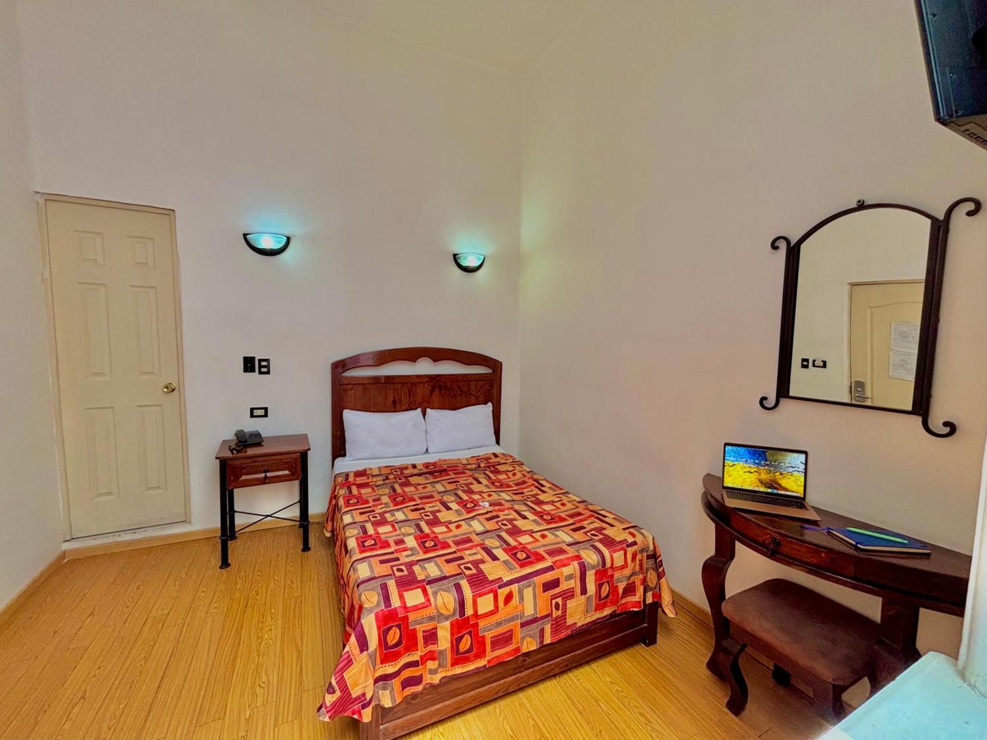 Hotel La Alhondiga Puebla Bagian luar foto