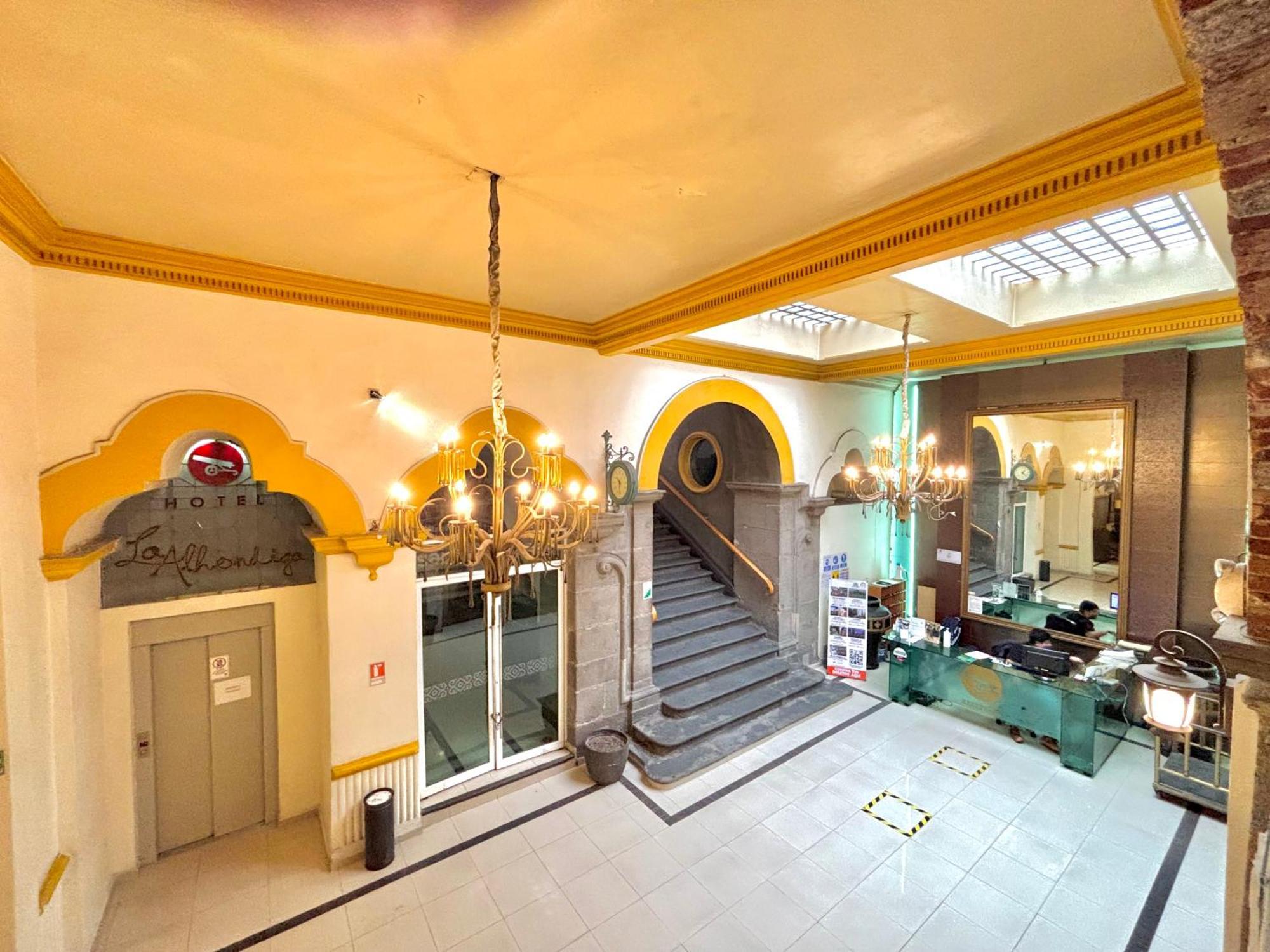 Hotel La Alhondiga Puebla Bagian luar foto