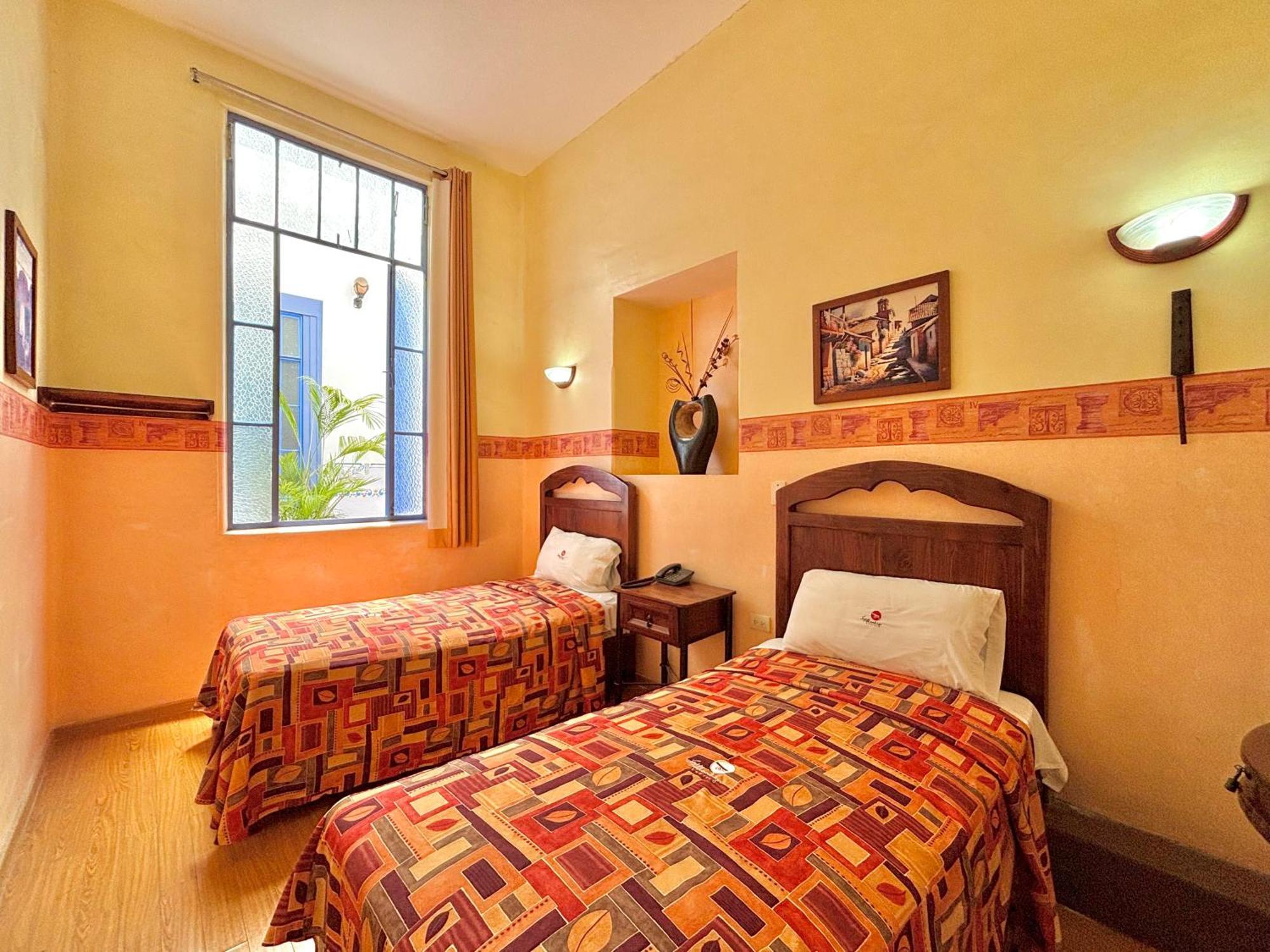 Hotel La Alhondiga Puebla Bagian luar foto